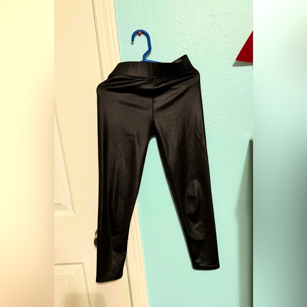 Sleek Black Leggings